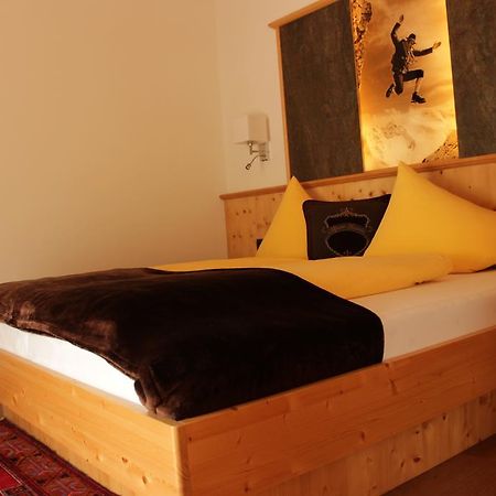 Haus Hintertux Hotel Eksteriør billede