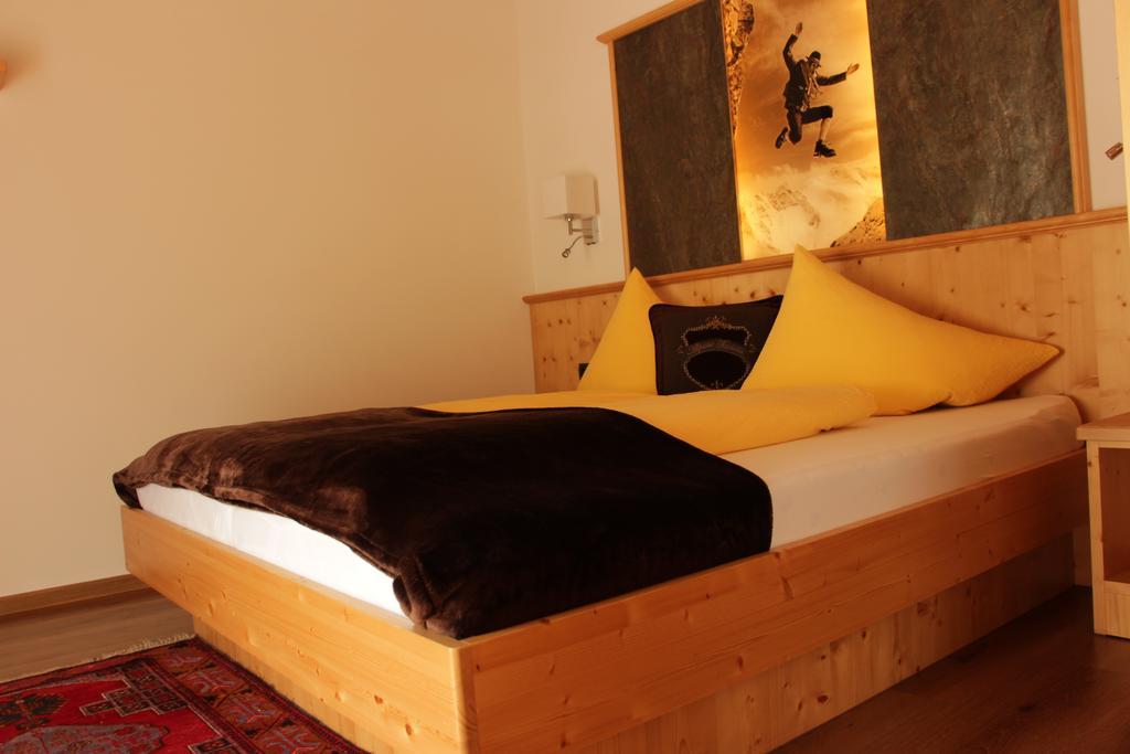 Haus Hintertux Hotel Eksteriør billede